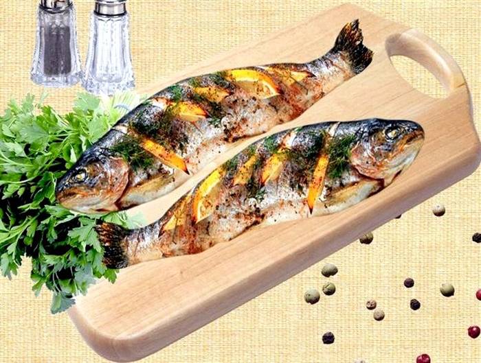 Форель у фользі в духовці з лимоном Ця риба сама по собі